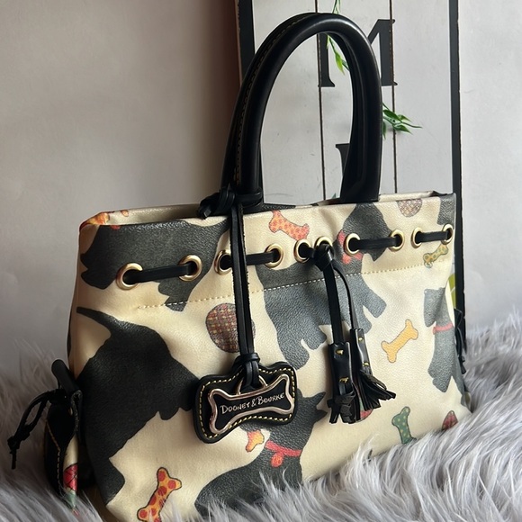 RARE Vintage Dooney & Bourke Scottie Dog Tassel Tote Purse #16044B - Whi… - Picture 2 of 14